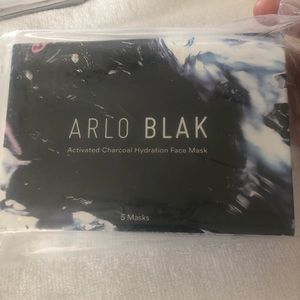Free People Arlo Blak Face Masks NIB